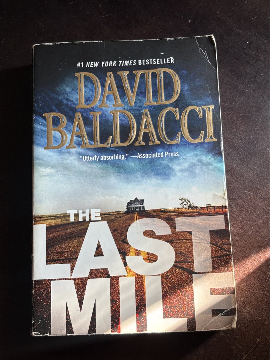 BermudoJ's tweet photo. first book I read from David Baldacci and this was SO GOOOOD!!

a lot happened the past 2 weeks and it was the perfect company for whatever free time i had https://t.co/P3uiwI16TZ