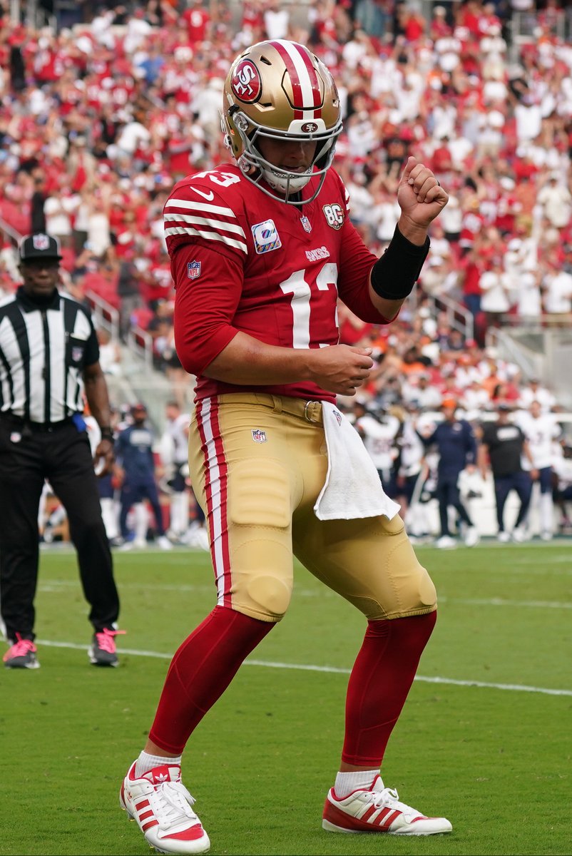 UnderdogNFL's tweet photo. 49ers sacks allowed each game this season:

0
0
0
0

First team to not allow a sack through first 4 games since Peyton Manning with the Colts in 2005. https://t.co/gaDkQy5qW6