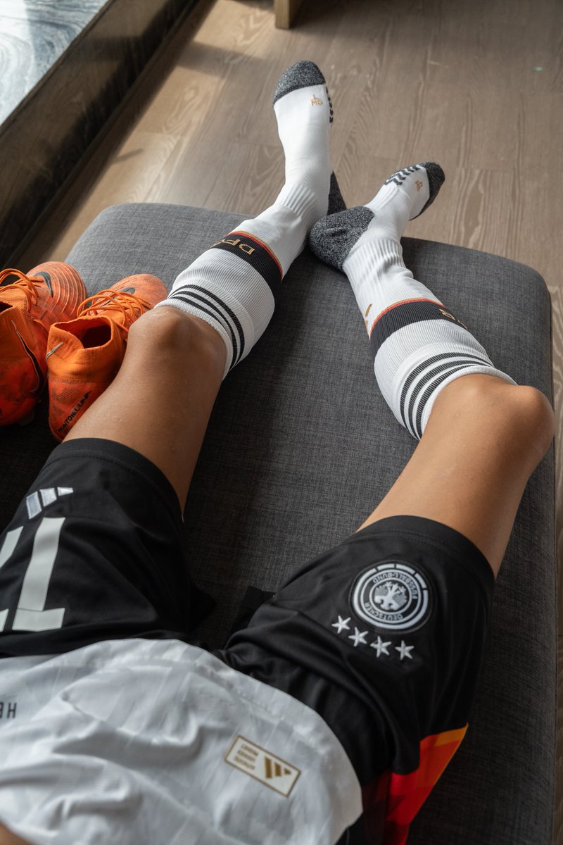 GDcontrolshoes's tweet photo. https://t.co/NYUkJVgZbc