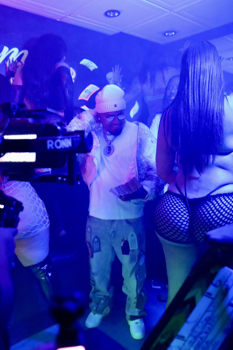 DJSPINKING's tweet photo. “BEAT GO” Video W/ Da Baby &amp; Fetty Wap Drops Tuesday 🍑🫪🎬 https://t.co/nIIN1mQUA2