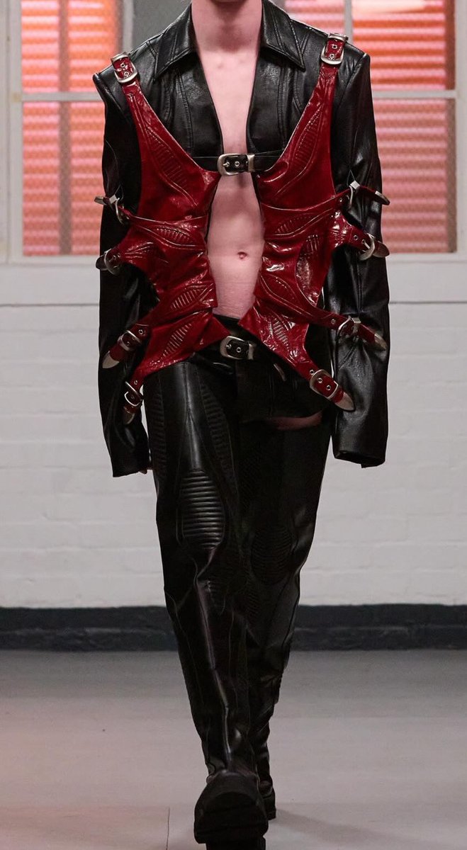 solisolsoli's tweet photo. ANGUS TSUI AW2026 · False Security https://t.co/KTffPVtpOd