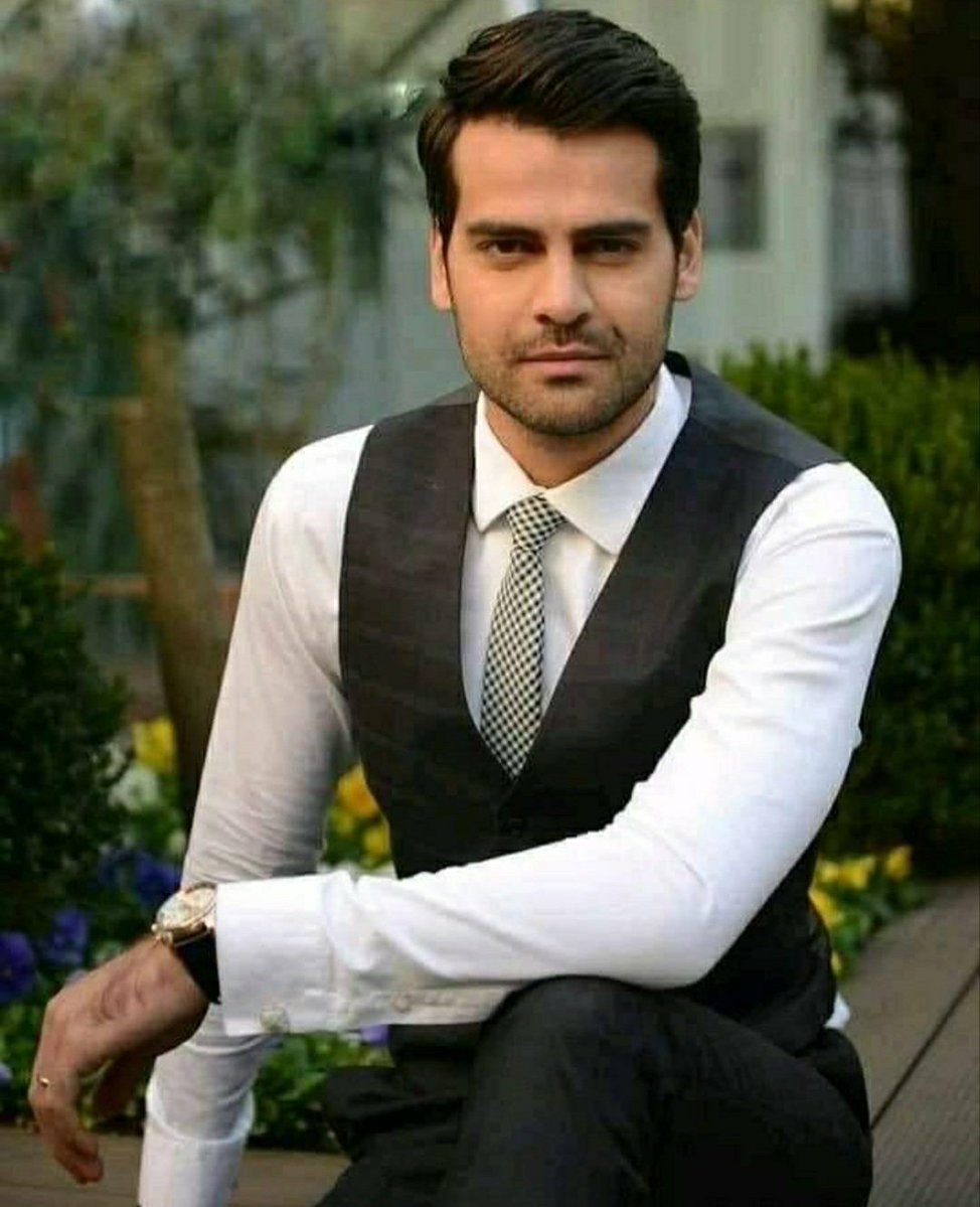 AZKahraman3223's tweet photo. @Emel06081 Erkan Meriç #ErkanMeriç https://t.co/9gqhMAR31C