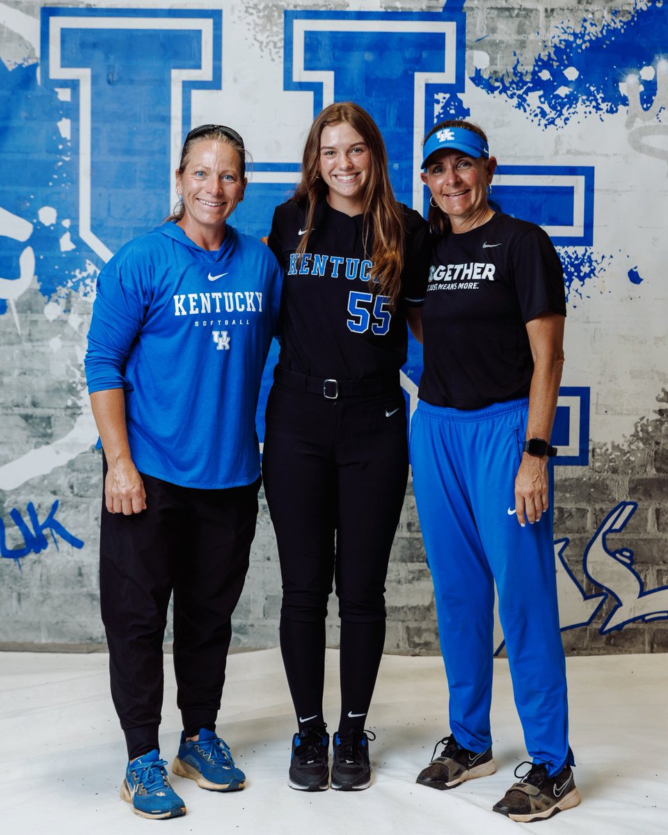 2028milliefox's tweet photo. I’m excited to announce my commitment to the University of Kentucky!! Thank you to my parents, family, and coaches! So grateful for this opportunity @UKsoftball GO CATS!! https://t.co/D2RjGUg6Rk