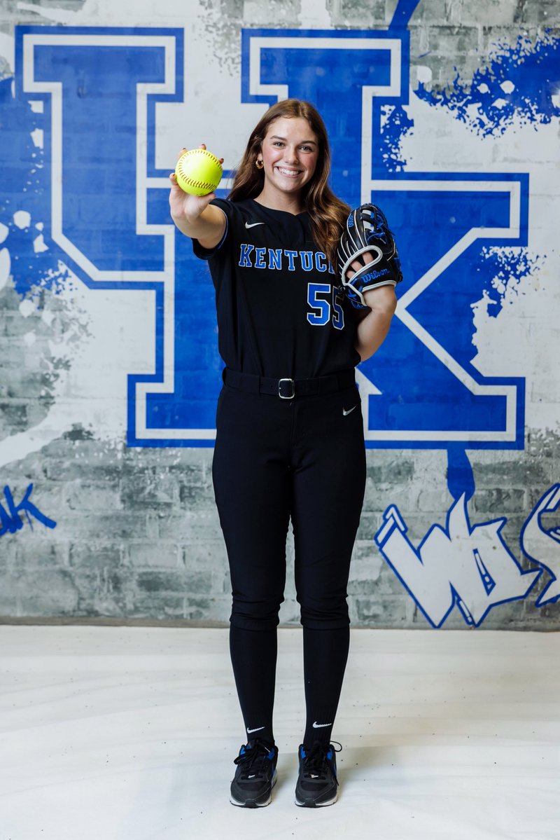 2028milliefox's tweet photo. I’m excited to announce my commitment to the University of Kentucky!! Thank you to my parents, family, and coaches! So grateful for this opportunity @UKsoftball GO CATS!! https://t.co/D2RjGUg6Rk