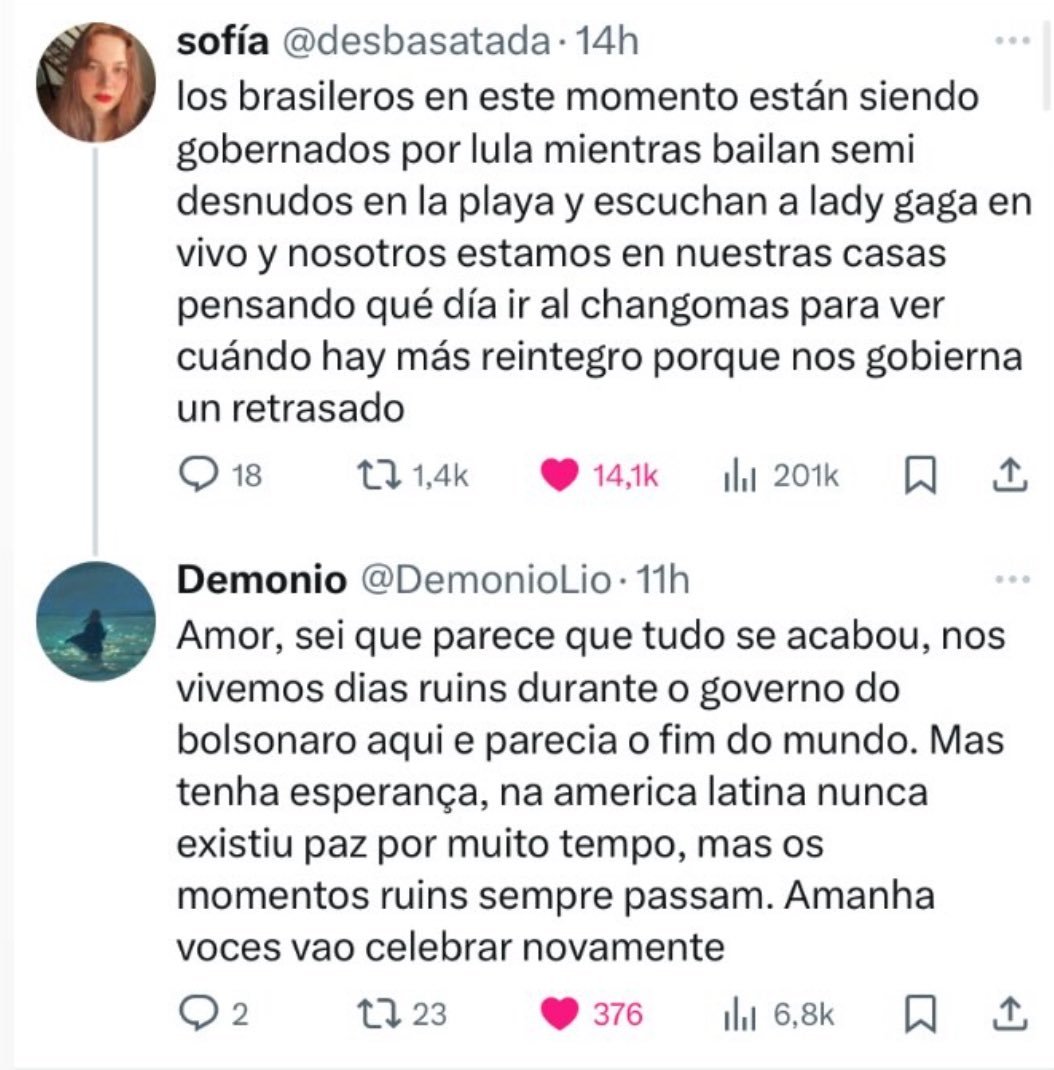 iwroteapoemm's tweet photo. abrazo hermanos brasileros jamás olvidaré este momento https://t.co/iGUBSHZFer