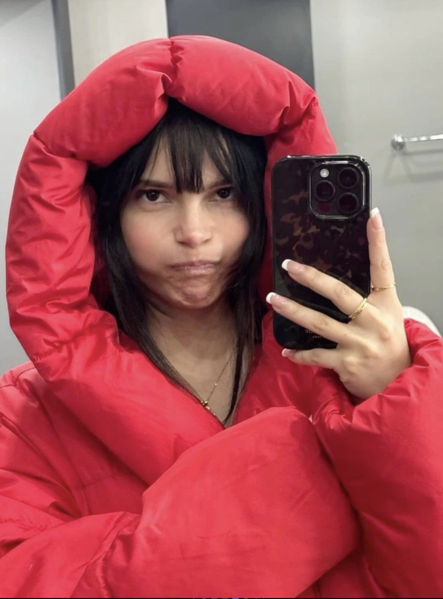 RoseLemonade26's tweet photo. It’s all about the facial expressions https://t.co/ZYwjZqXk6e