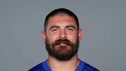BigBlueFilmRoom's tweet photo. 3rd year center Bryan Hudson, who started in place of John Michael Schmitz today, did not allow a pressure on 32 pass block snaps.

His 75.8 PFF grade was the 3rd best on the Giants offense on Sunday.

This was his first NFL start. https://t.co/PVnUBIygMr