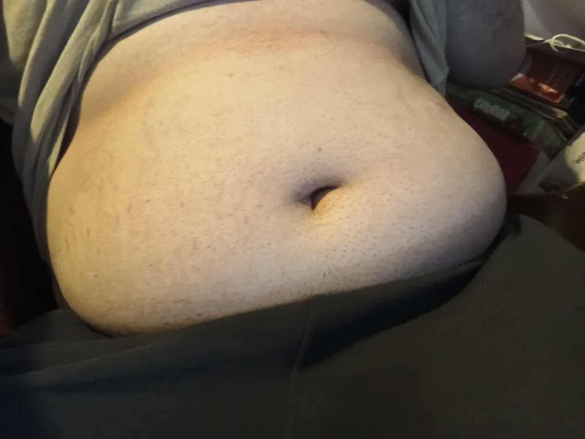 MaybeWeAreDying's tweet photo. boything tummy that needs kisses and people inside it https://t.co/MjkxSeBQmr