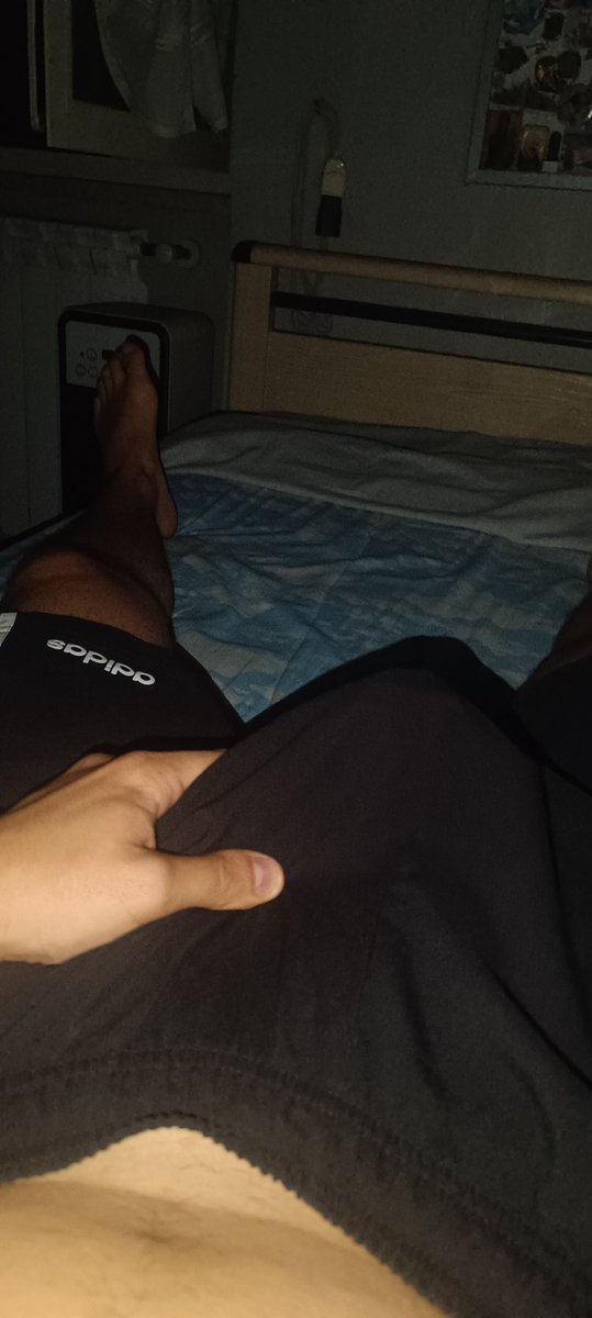 simone_s03's tweet photo. Durello notturno 🍆🌙 https://t.co/gt6OhclX7t