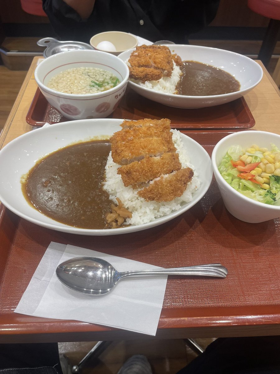uta_nicobar's tweet photo. 澤田さん@sawada_nicobar と
カツカレー食べてきました！！
 #ニコバー朝カツカレー部 https://t.co/yl8d0AJAQi