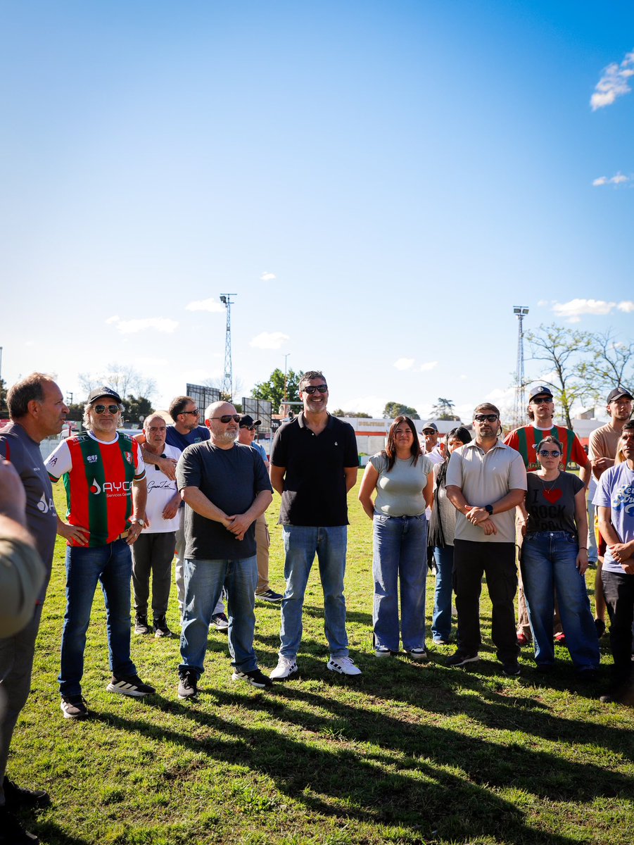 ferraitelli's tweet photo. Un homenaje a un joven muy querido, solidario y siempre dispuesto a ayudar a los demás. 
Quienes lo conocieron lo recuerdan con cariño por su generosidad y su manera de estar presente para otros.

Un abrazo enorme a sus padres, Martín y Karina, y a toda su familia. https://t.co/QV97nhu5Z6