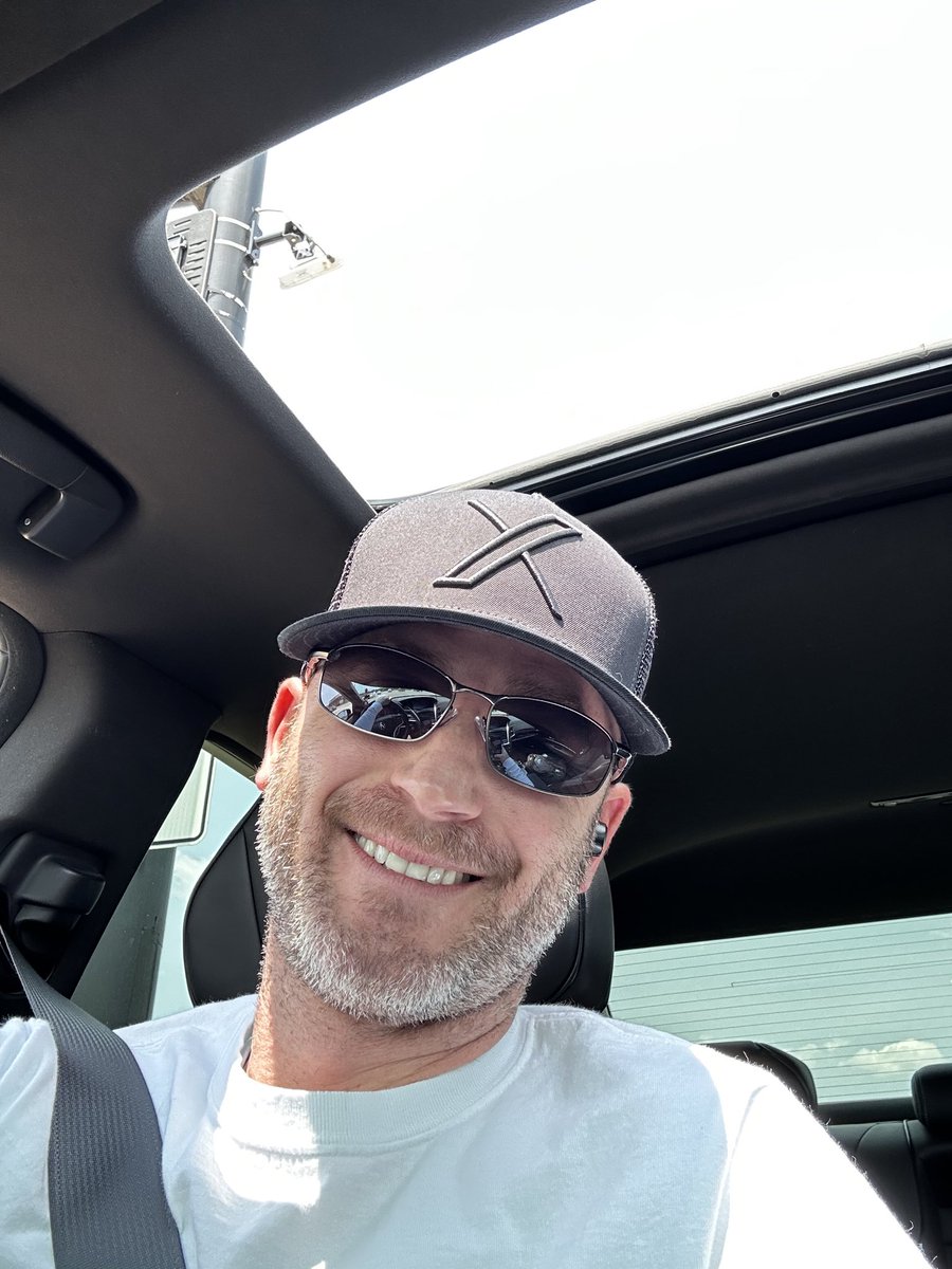 JohnSchoeck's tweet photo. Happy Birthday to me! 

#birthday #anotheryear #XAccount https://t.co/Kt2cFU8ARa
