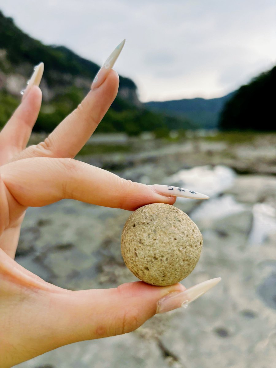 WanderRace5bf9's tweet photo. Looking for a unique fishing target Hanbu cone (a special freshwater shellfish) is becoming a favorite among anglers for its special texture and fun of catching. https://t.co/TuQtJLlFvn