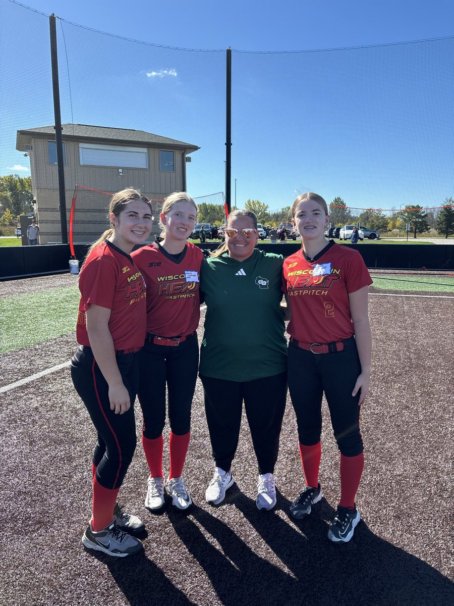 Haley_conradt04's tweet photo. I had a great experience at the @GBPhoenixSB camp today! Thank you to @skubuske and all the coaches and players for making it a great day at King Park! https://t.co/8bz75yTOIf