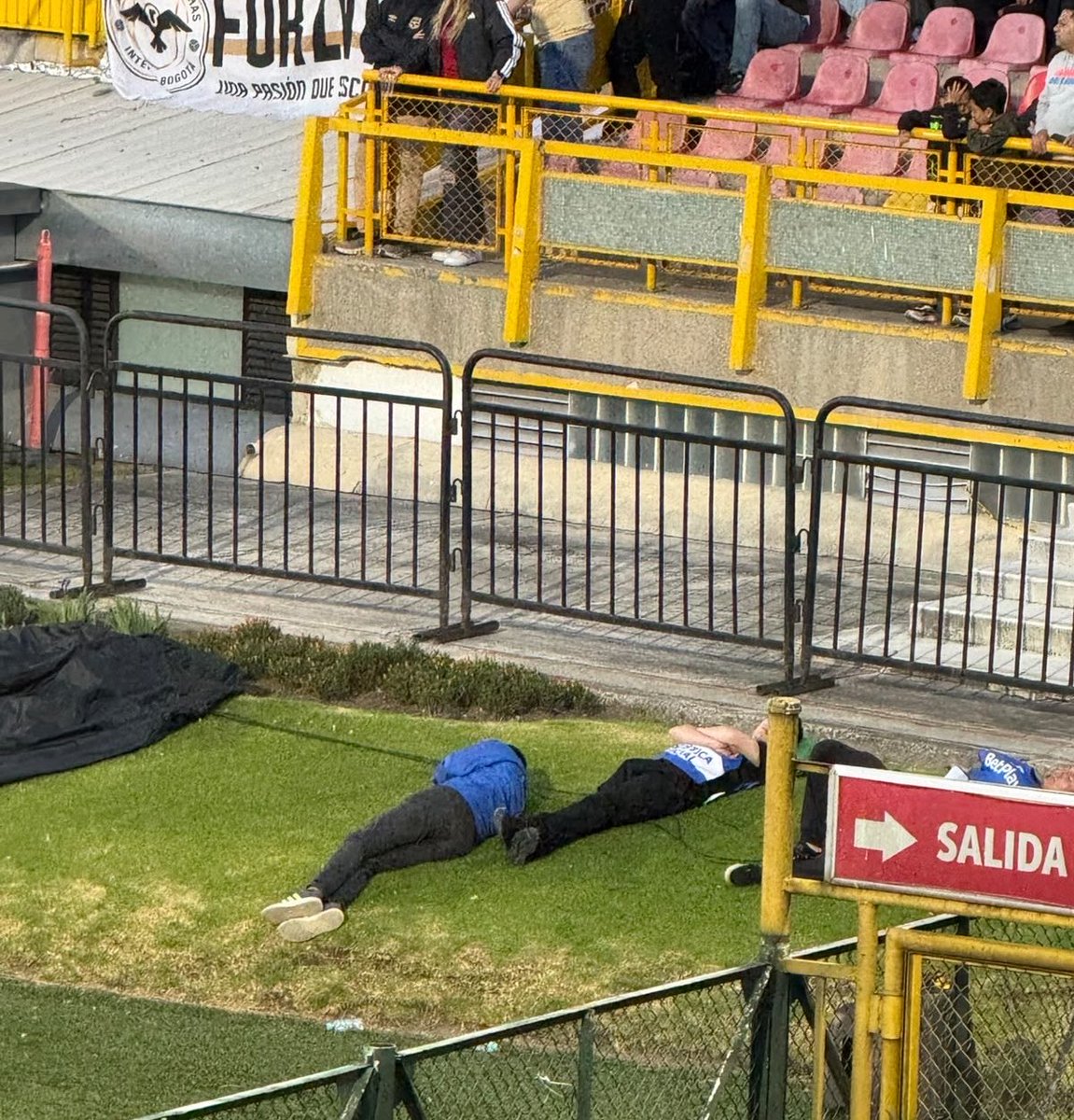 labandadeleje's tweet photo. Resumen del partido.
@oncecaldas 
@lapatriacom https://t.co/UTtaBBhK3z