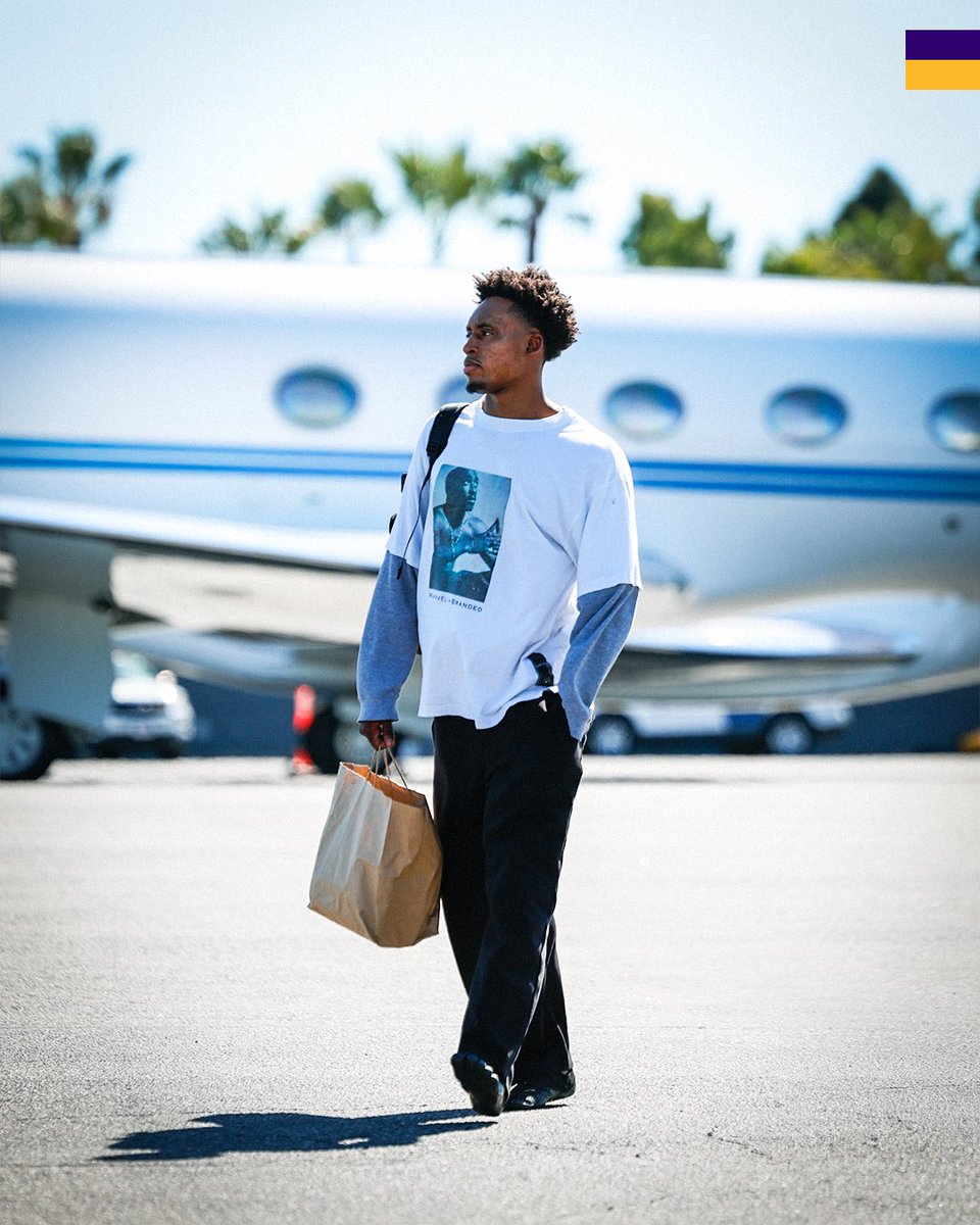 Lakers's tweet photo. The Lakers play basketball this week 🗣️🗣️🗣️ https://t.co/wHAjs4l184