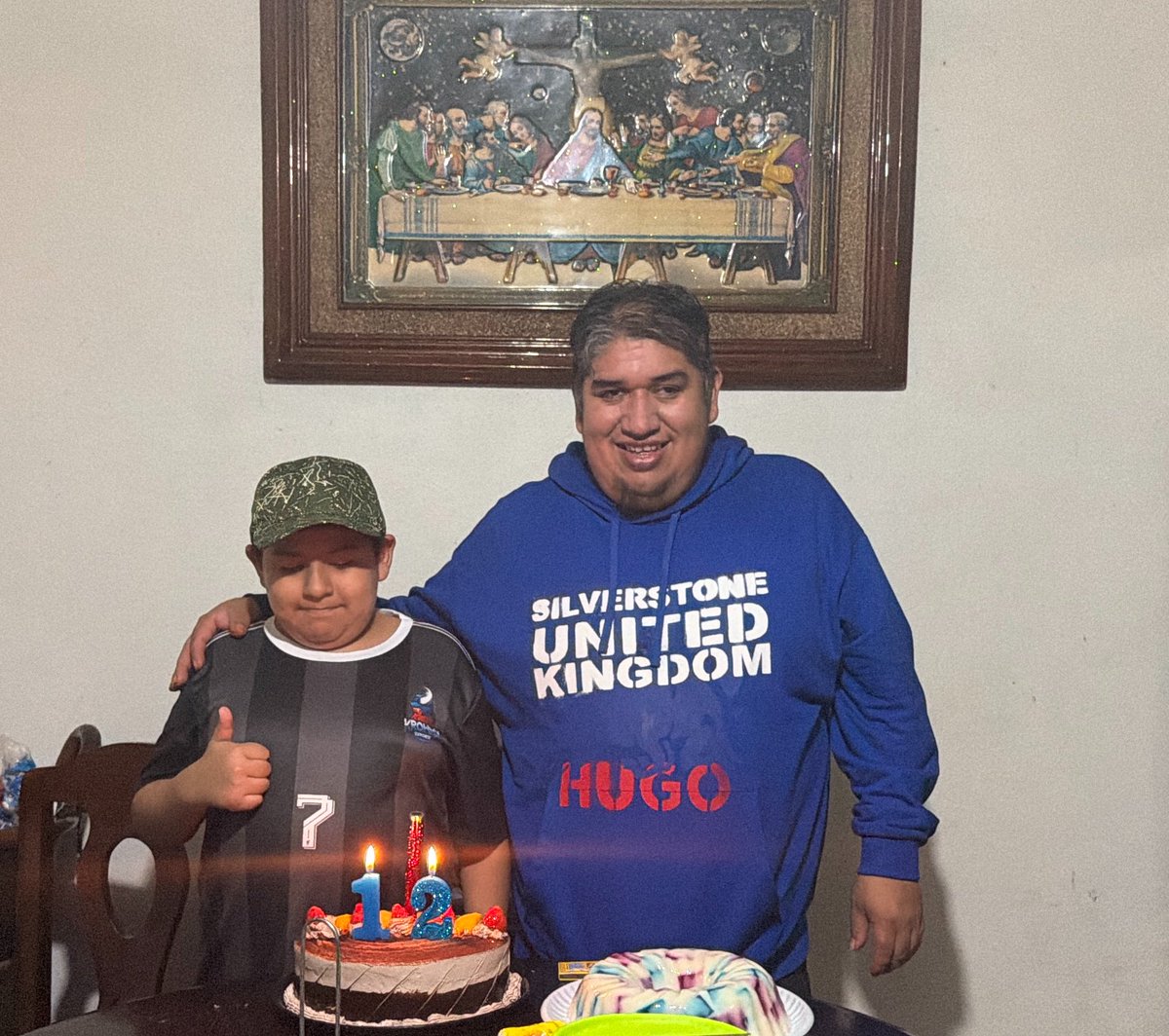renegul8808's tweet photo. Cumple del buen zair https://t.co/uoH0Dw5PCF