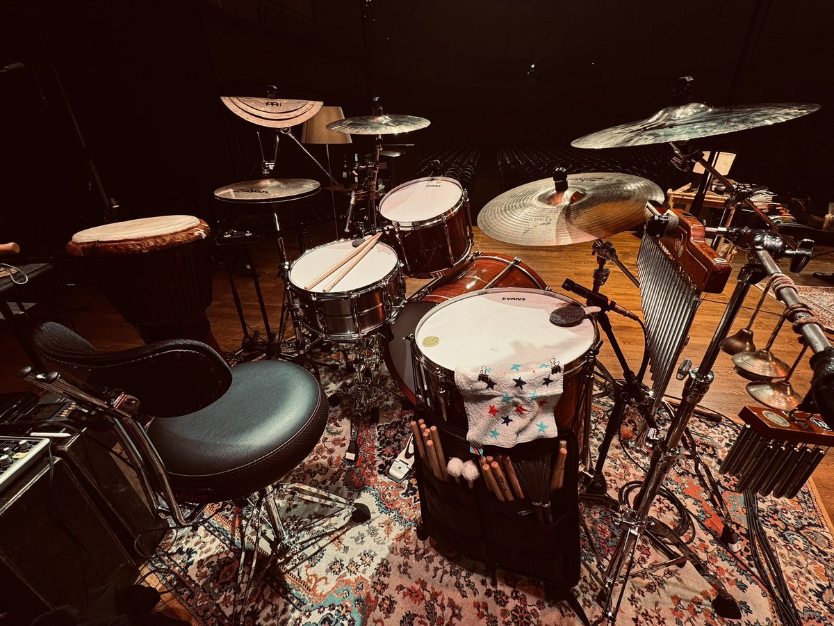 Shinji_Tanaka's tweet photo. 2026.10.04 小関裕太さん 音楽イベント『ULTERIUS』 @品川インターシティホール

昼夜2公演、ドラムとパーカッションで参加しました🥁✨

即興的に音を重ねていく場面も多く、緊張感と心地よさのある素敵な時間でした☺️

ご一緒できて幸せでした。 ありがとうございました！
#小関裕太 #ULTERIUS https://t.co/LhSnTpn9zr