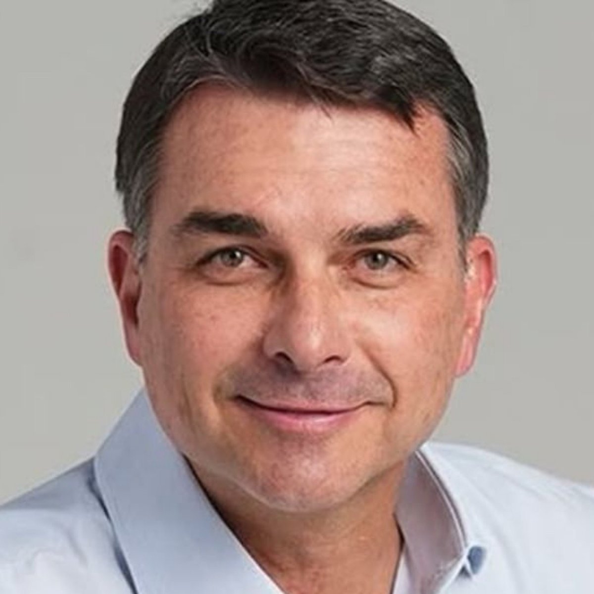 updatecharts's tweet photo. 🚨 Lula e Flávio Bolsonaro DISPUTARÃO do SEGUNDO TURNO das Eleições 2026. https://t.co/w1Mmviv3R4