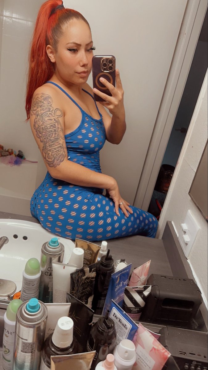 katbabie420's tweet photo. Red heads are more fun I heard😜😈 #latinaㅤㅤㅤㅤㅤㅤㅤ #wild #funsize #wet #backshots #linkinbio https://t.co/kCAb1p4zgW