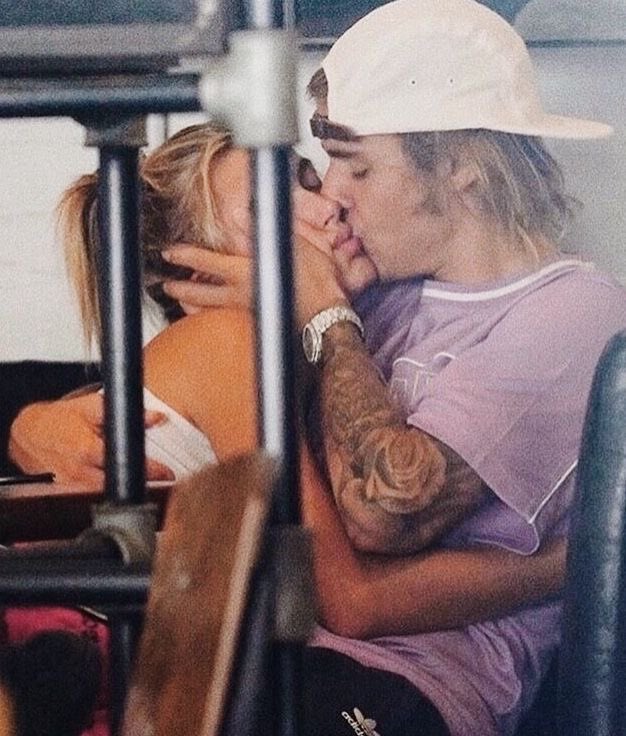 haileybieberxzz's tweet photo. @erlngsmuse https://t.co/BrOqvxdKIQ