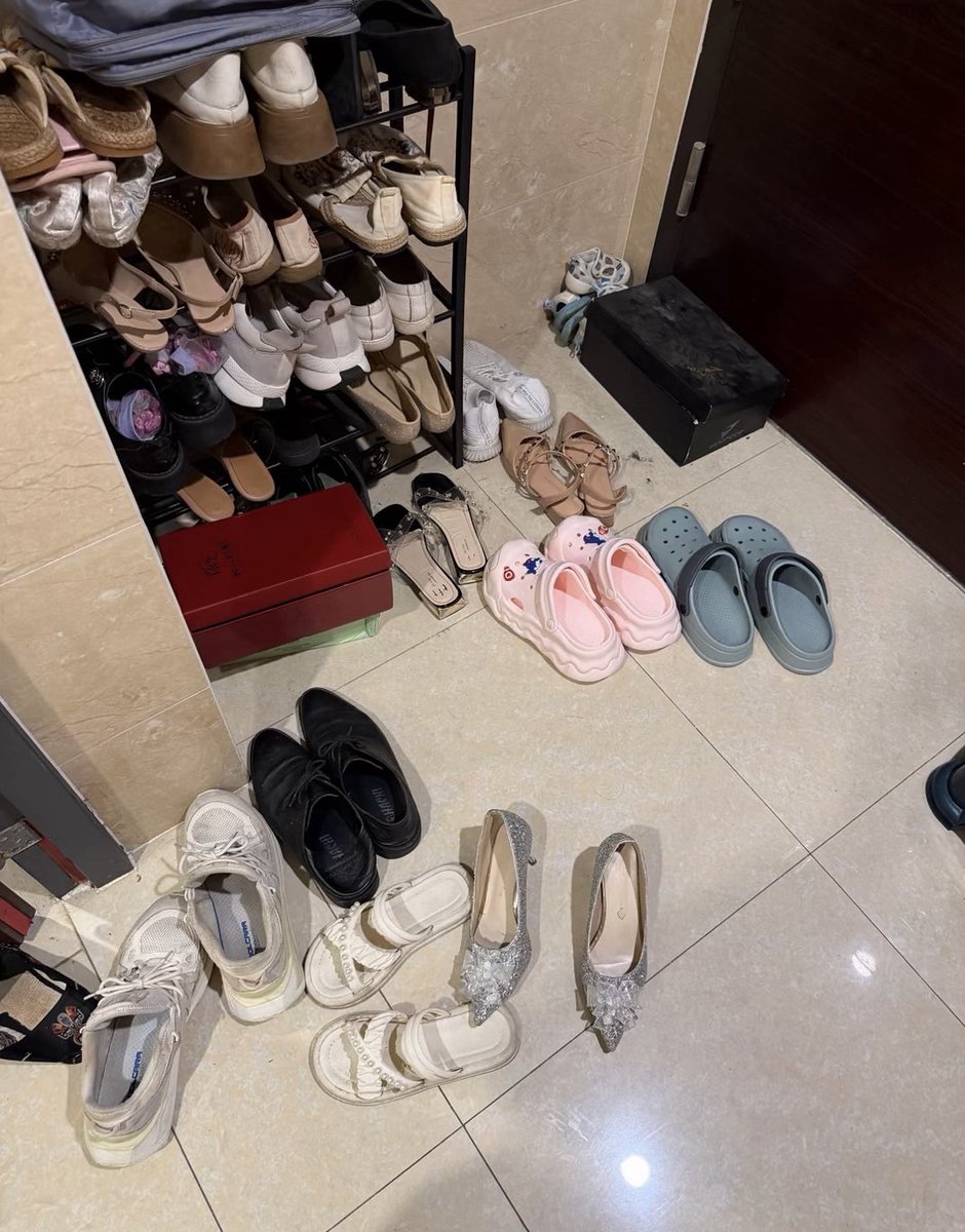 Hhsgysh's tweet photo. #扫楼 #打胶 今天扫到一些极品点位 https://t.co/yaihbtMqZB