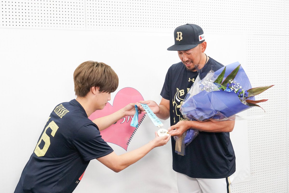 kantele's tweet photo. きょう深夜24時15分からは
『#藤原丈一郎 の月刊！オリックスLOVER⚾️』

シーズン終盤は別れの季節―🥲
長年オリックスを支え続けたベテラン選手たちの最後の勇姿をお届けします✨

様々な偉業を残した守護神 #平野佳寿 投手の引退に密着
9/25に行われた引退試合のマウンド
そして引退の舞台裏やファンへの思いに迫ります。
試合翌日には藤原さんが直撃インタビュー！まさかの本音も…？

さらに2026シーズン本拠地最終戦の模様もお届け🏟️
#山田修義 投手 #西野真弘 選手の引退セレモニーでは
藤原さんの目にも涙が…😢

#オリラバ