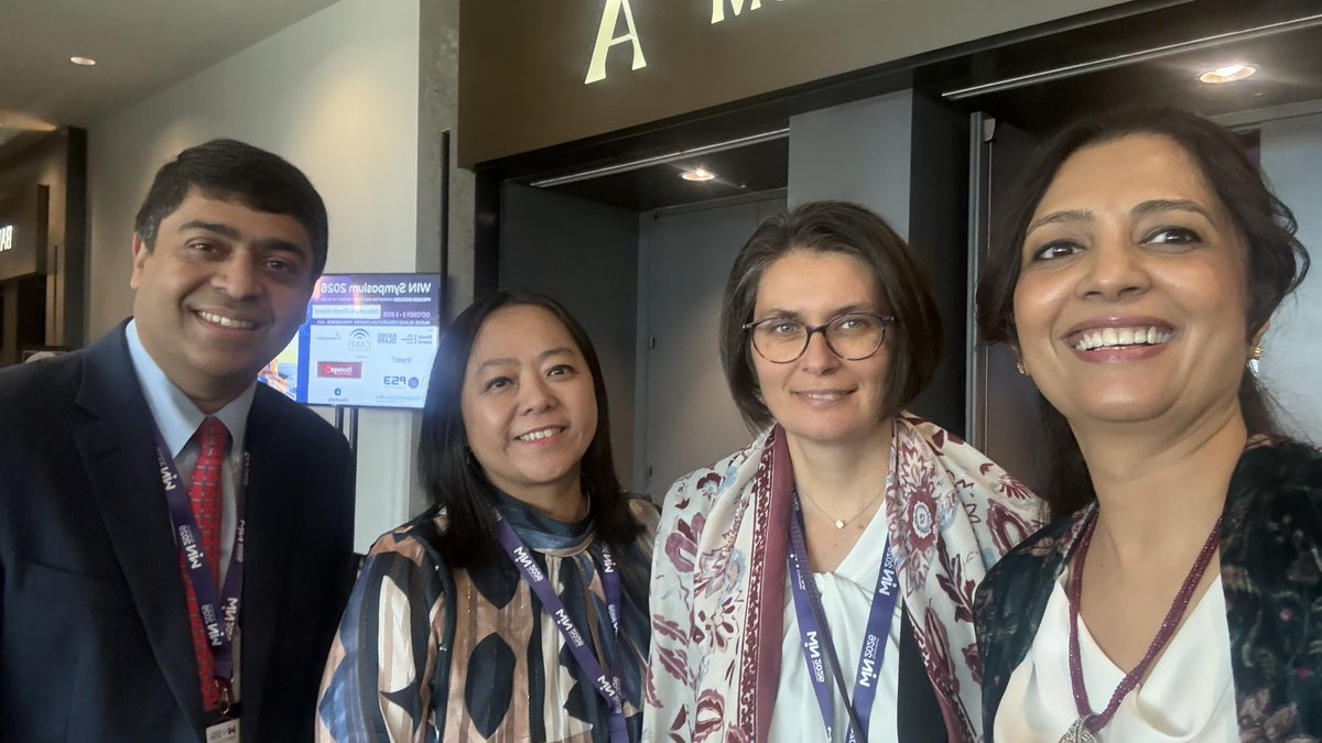 SewantiLimaye's tweet photo. Nostalgic moments with the team! Stellar presentations ! Precision Oncology treat! @WIN_Consortium @weldeiry @Dr_R_Kurzrock @VivekSubbiah @CancerConnector @drshieldsmd @bickythapa02 @mistyshields https://t.co/sbsOt7KKoh