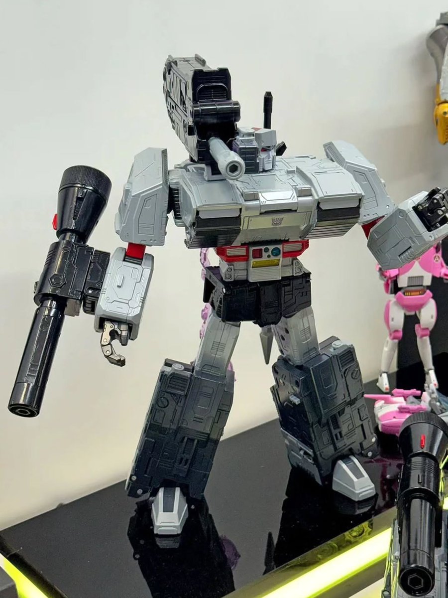 TFHypeGuy's tweet photo. Oh yea he's looking really good. 

I just hate that head https://t.co/rj8oMfTvz8