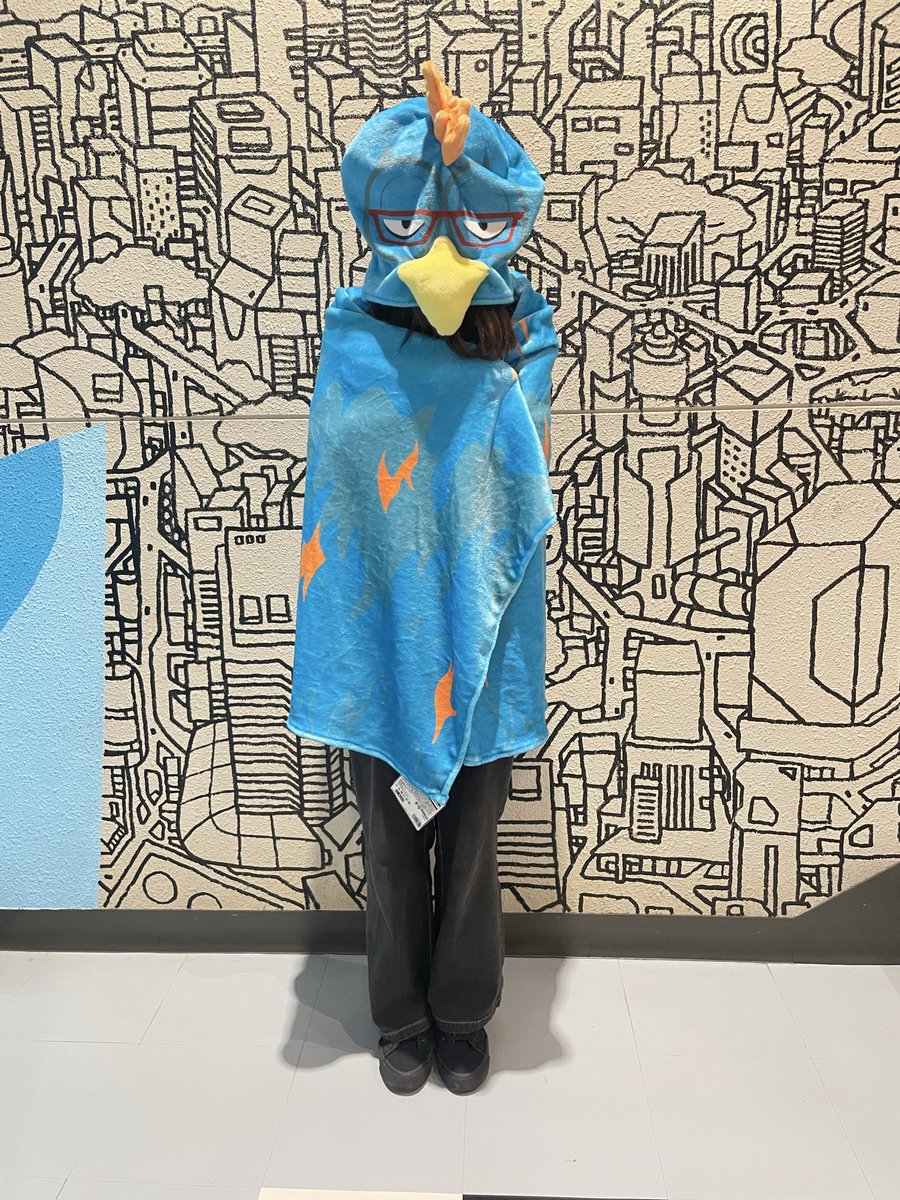 mugiwara_store's tweet photo. 【新商品】
なりきりブランケット　マルコ
8,140円(税込)

好評発売中✨
#麦わらストア #ONEPIECE #マルコ誕生祭2026 https://t.co/elXgy0C20X
