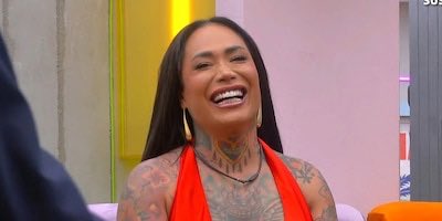 MundoDTP's tweet photo. 🚨 #ÚltimaHora | Karina Torres queda fuera de La Casa de los Famosos México y se queda con el tercer lugar de la competencia.
La influencer se despide de la gran final como la tercera finalista de la temporada.
A un paso del premio, el público le cerró la puerta en la recta decisiva. Se va con el bronce de la casa más vigilada de México.
¿Te late el resultado o crees que merecía más?
#DeTodoUnPoco #LCDLFMX #KarinaTorres