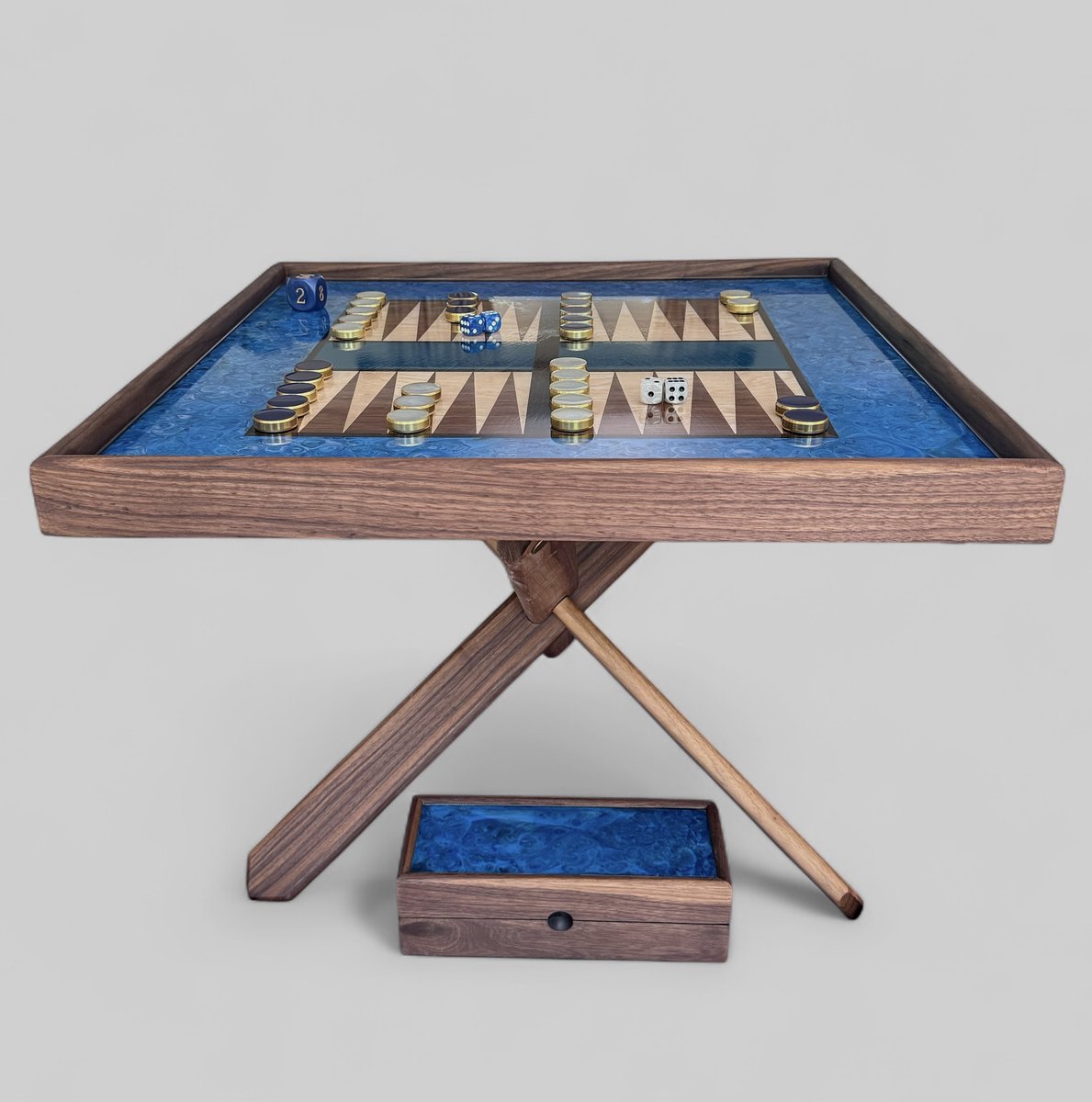 CraftInFocus's tweet photo. Exhibiting with us at our next event at RHS Garden Wisley from 4-8 November is Ayo of Dama Designs who has a passion for wood, resin and contemporary design. 
#makermonday #mondaymaker https://t.co/gKzzqViijL