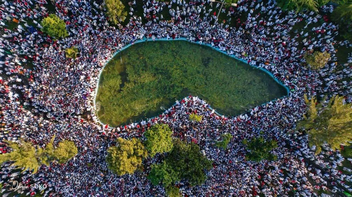 kalacha_6's tweet photo. We decide what Irreecha is, whether culture, spirituality, or religion. No one can impose a meaning on us. Irreecha is ours!

Oromummaa shall prevail! https://t.co/wOESdKj1uk
