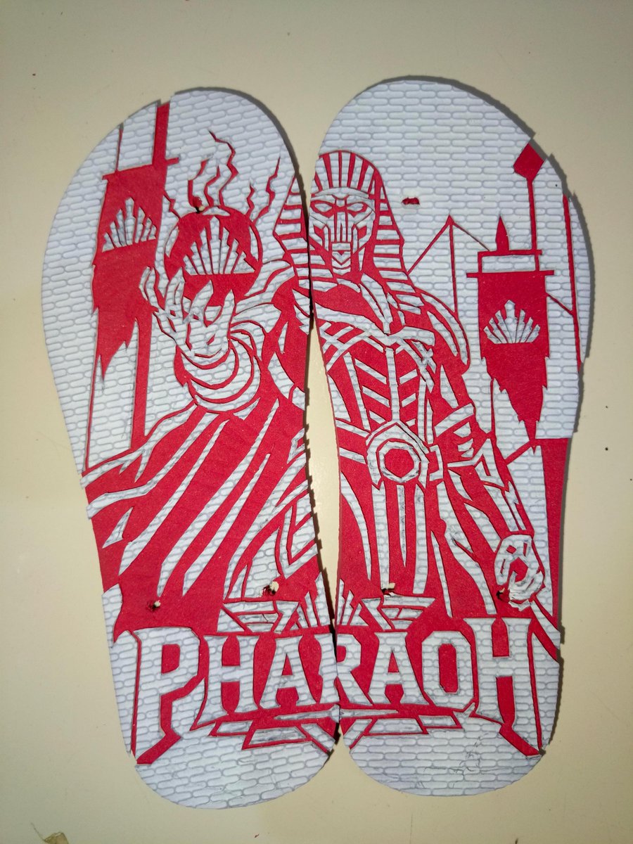Arikuma15's tweet photo. @PharaohExchange @LHBCrypto In just 2 days I made this with a lot of effort and this is proof that I love this project Hope the team behind this likes my work🥰 The material I use for Flipflops And a sharp knife to carve on these flipflops🔥
@LHBCrypto
@PharaohExchange https://t.co/s5HsBgSXo5