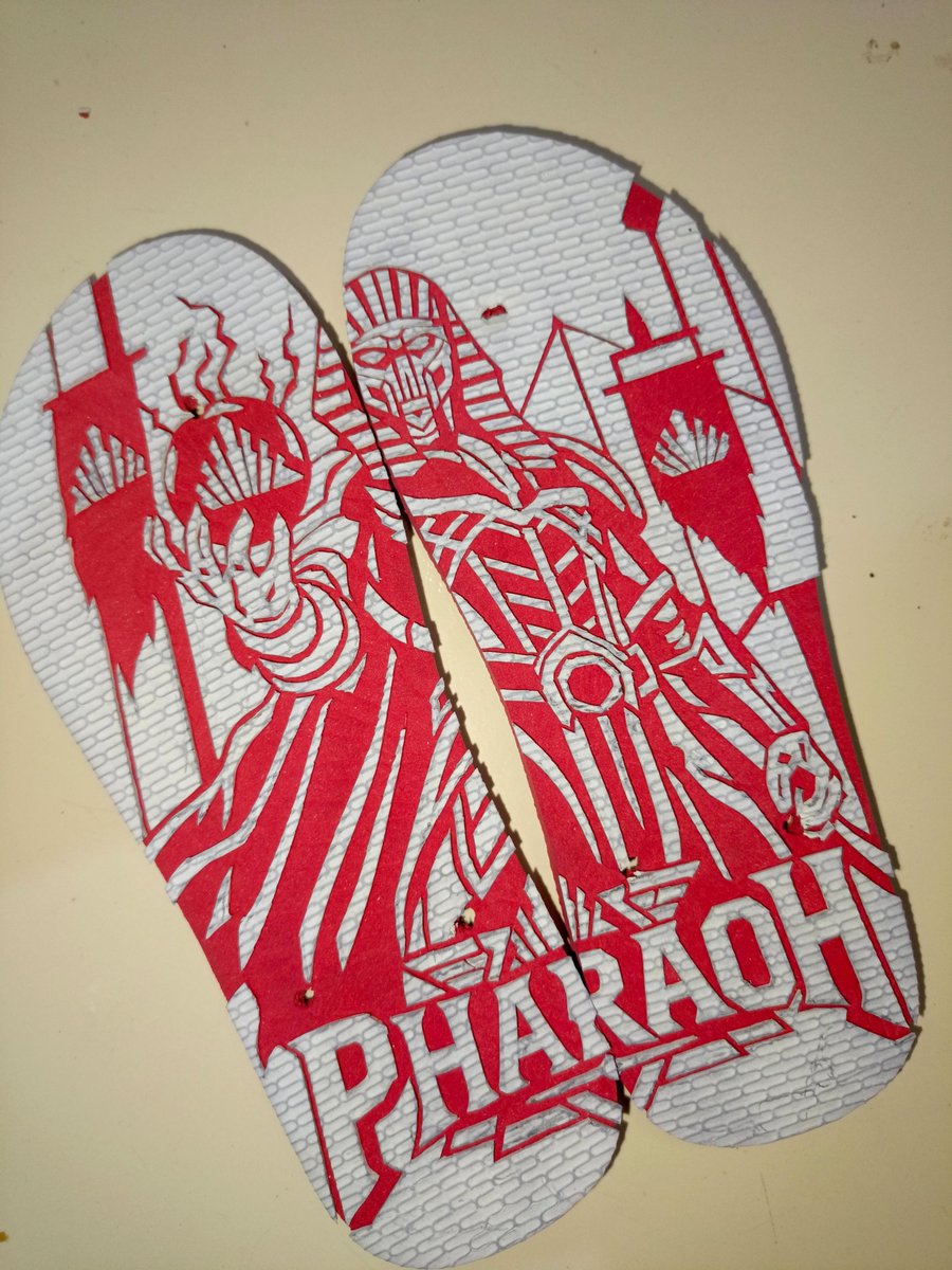 Arikuma15's tweet photo. @PharaohExchange @LHBCrypto In just 2 days I made this with a lot of effort and this is proof that I love this project Hope the team behind this likes my work🥰 The material I use for Flipflops And a sharp knife to carve on these flipflops🔥
@LHBCrypto
@PharaohExchange https://t.co/s5HsBgSXo5