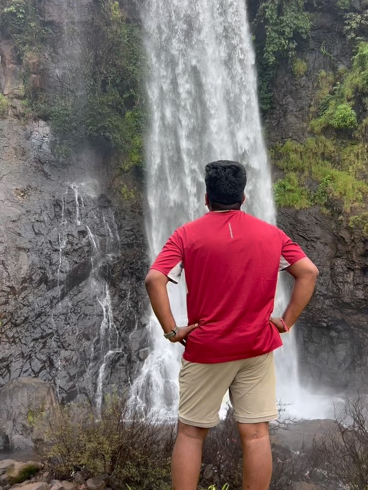 basu_flow's tweet photo. Hidden, wild, magical Maharashtra. Chasing waterfalls through nature at its most breathtaking. https://t.co/GC5hbyO9lv