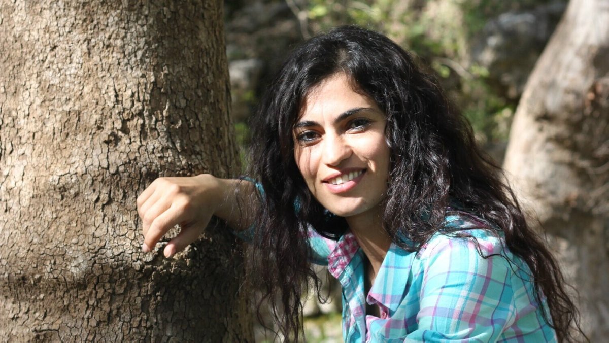 humanite_fr's tweet photo. Nûdem Durak, chanteuse kurde incarcérée depuis 11 ans en Turquie, risque de perdre sa voix 

➡️ https://t.co/dU2A8570O0 https://t.co/qTiebp8viA