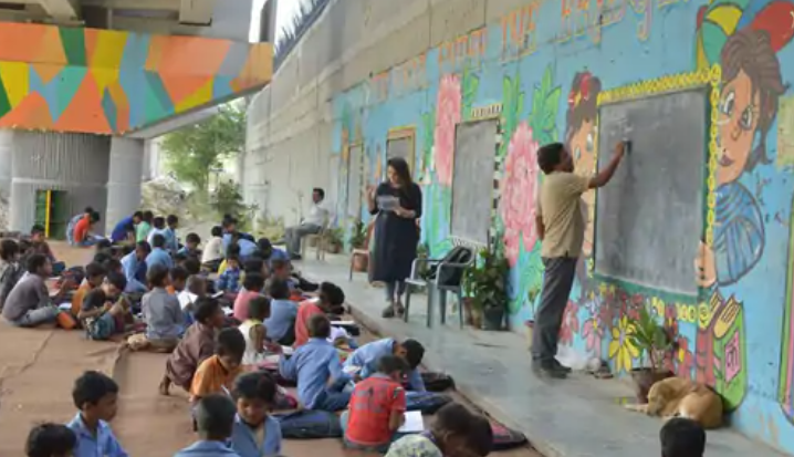 NalinisKitchen's tweet photo. Rajesh Kumar Sharma deserves genuine respect.

In 2006, he started teaching just two children under the Yamuna Bank metro bridge. It grew into a free school serving hundreds of underprivileged children.

No fancy building, no big funding, no publicity circus. Just a shopkeeper giving his time because he believed poverty should never decide who gets educated.

This is the kind of India we should talk about more. One ordinary man quietly doing extraordinary work for years.

Hats off to Rajesh Kumar Sharma.