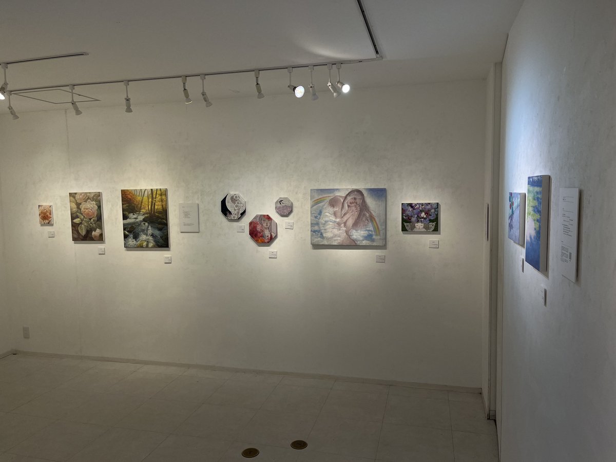 art_point_'s tweet photo. GALLERY ART POINTでは、“VOICEs 2026”展を開催しております。
2026.10.5.Mon-10.10.Sat
12:00-19:00*
*10.10.Sat until 17:00
#加茂那由多 #髙林ゆり #竹田朋葉 #竹林裕美子 #庭田薫 #TOYO #moehana
#galleryartpoint #ギャラリーアートポイント #個展 #コンテンポラリーアート #現代美術 https://t.co/zpVVmzcU8g