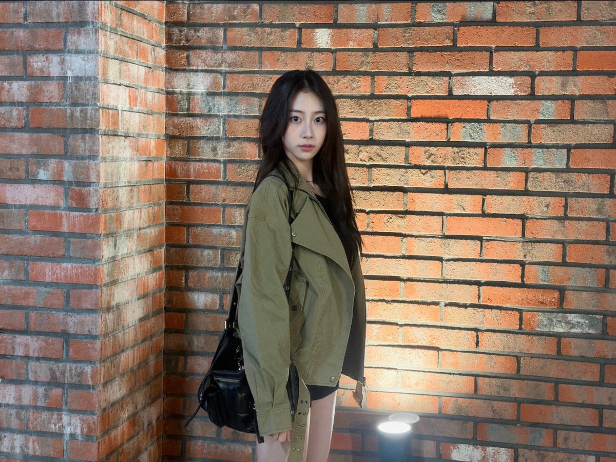 vvup_universe's tweet photo. [#지윤] Weverse post 
It's getting colder~ 🍂
Everyone, be careful not to catch a cold!!

#VVUP #비비업 #JIYOON #지윤 https://t.co/0IqgAJpwSw