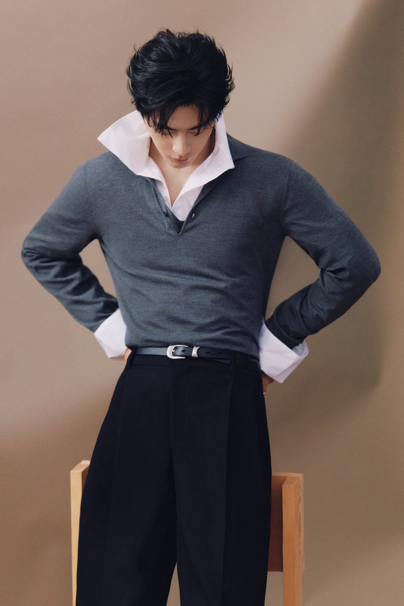 XiaoZhan_OFC's tweet photo. 【261005 Birthday】 

#Happy35thBirthdayXiaoZhan
#XiaoZhan #肖战

Xiao Zhan Studio Weibo updated:

Today, please let us gift you a little more of our blessings, and then a little more still. 
All for you, Xiao Zhan. https://t.co/lmfD3XM4Is