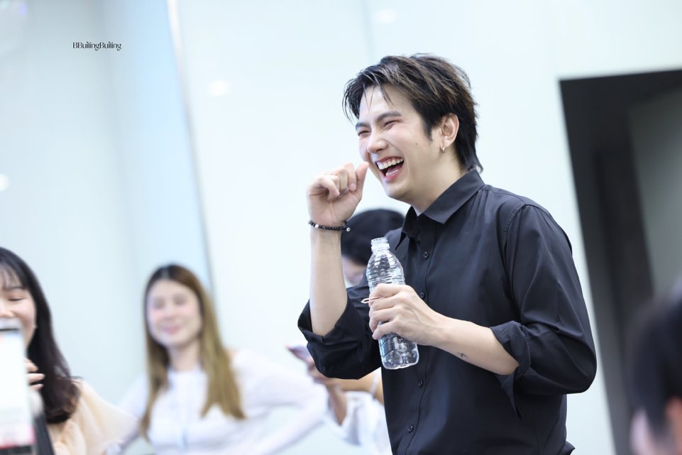 DarkLuna_p's tweet photo. love u 🫶🏻💙

#บิวจักรพันธ์  #BuildJakapan  #Beyourluve https://t.co/y2vEqzhPAa