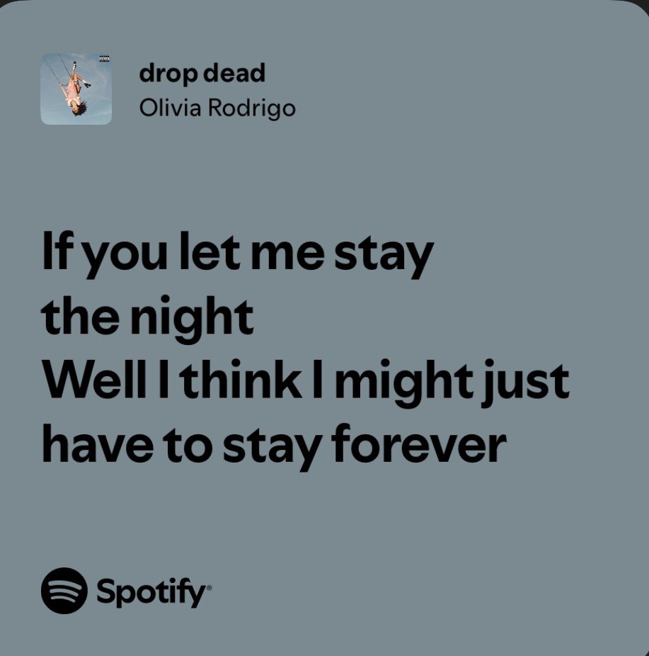 notL1ls's tweet photo. AU #brimiga || Kiss me and I might drop dead 

Donde 🍓 se va a Chicago en un mes y 🐜 ya no cree en el amor, por sus relaciones anteriores.

Una kiss cam los junta y el destino tiene un juego interesante. 

¿Qué podrá salir mal? Spoiler: todo. https://t.co/QbSd7U98MG