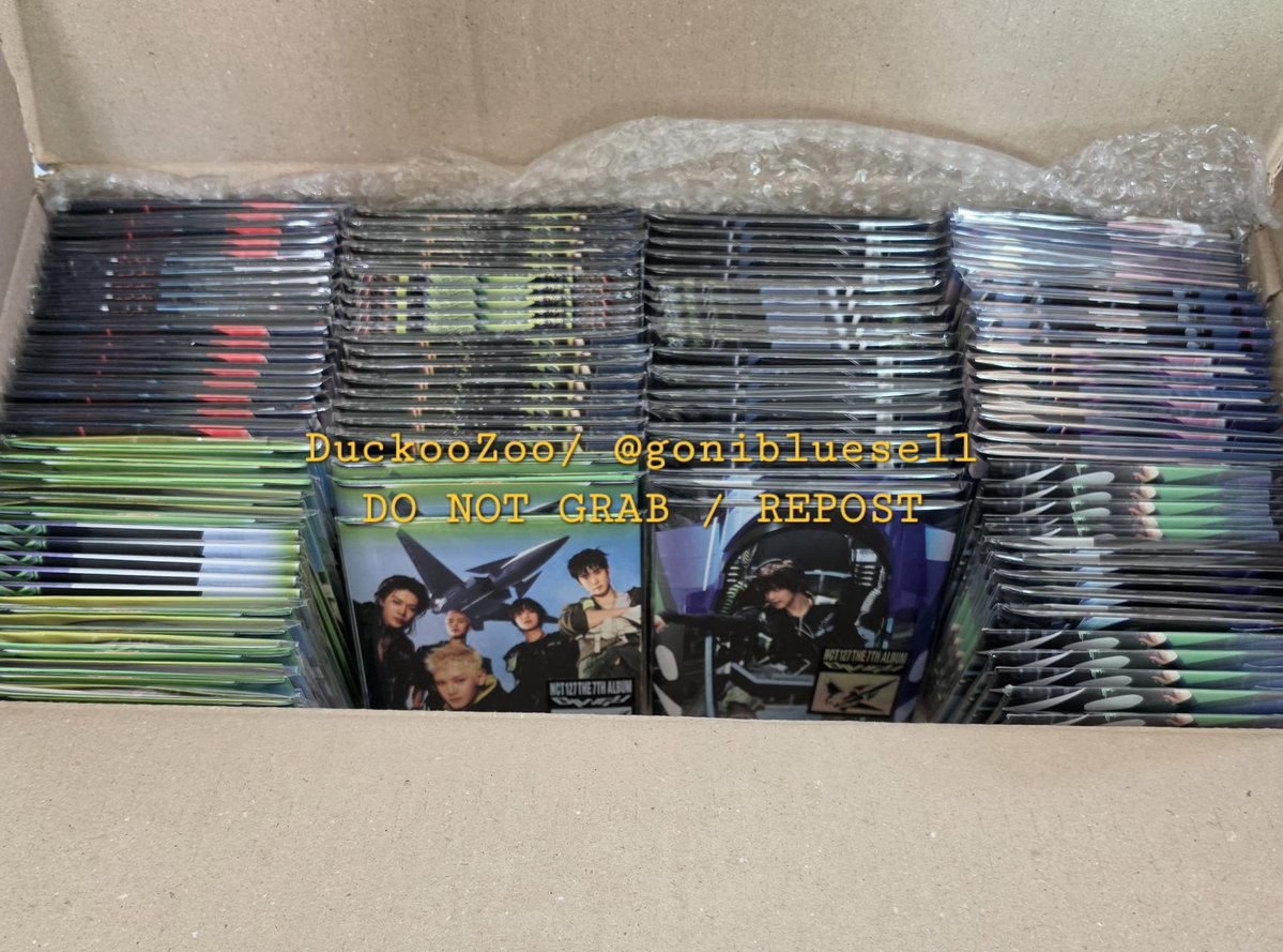 gonibluesell's tweet photo. lfb/wts NCT 127 Blingy Jet Poster 50 pesos

✅️ SEALED

GROUP ₱50
MEMBERS ₱80

UNDER FETA
OCT. 10 PH Arrival

DOP: Once PH Arrival or PAYO!
MOP/D: SCO &amp; TTCO / GCASH/GOTYME/MARI

comment or dm to claim!

nct redline yuta taeyong haechan jaehun johnny album wtt wtb lfb https://t.co/IpvB2pEgvh