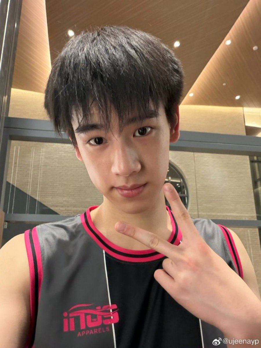 KKankawee's tweet photo. พี่อัย .. ขยันออกกำลังกายขนาดนี้ 💪🏻💪🏻#CCCsummercrush ได้เห็นซิกแพคแล้วร่ะ
สู้ๆ งับ ต้าวยูกม๋าของหม่ามี้🐶❤️🤓
#ทีมหม่ามี้หน้าจอ #ลูกหล่อบอกต่อเรื่อยๆ #ujeenayp_ #yujeenyugene #ujeenugene #Ujeen #ujeenugene @ujeenayp_ https://t.co/QwW2KBSP7D