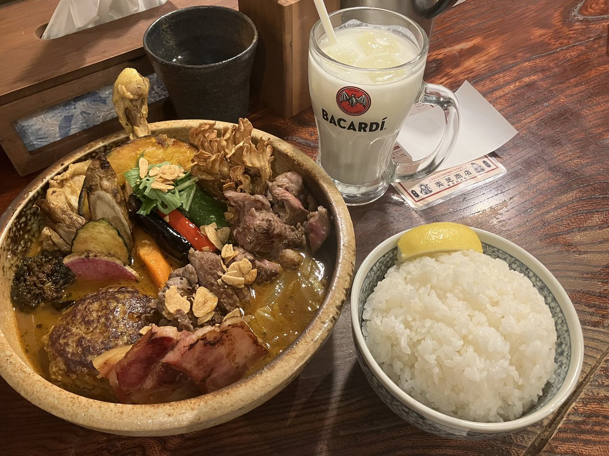 Vito_422_'s tweet photo. こないだ食べに行ったスープカレー!
美味しかったが超ボリューミーで後半は苦しかった(￣▽￣;) https://t.co/tgkNpywrRq