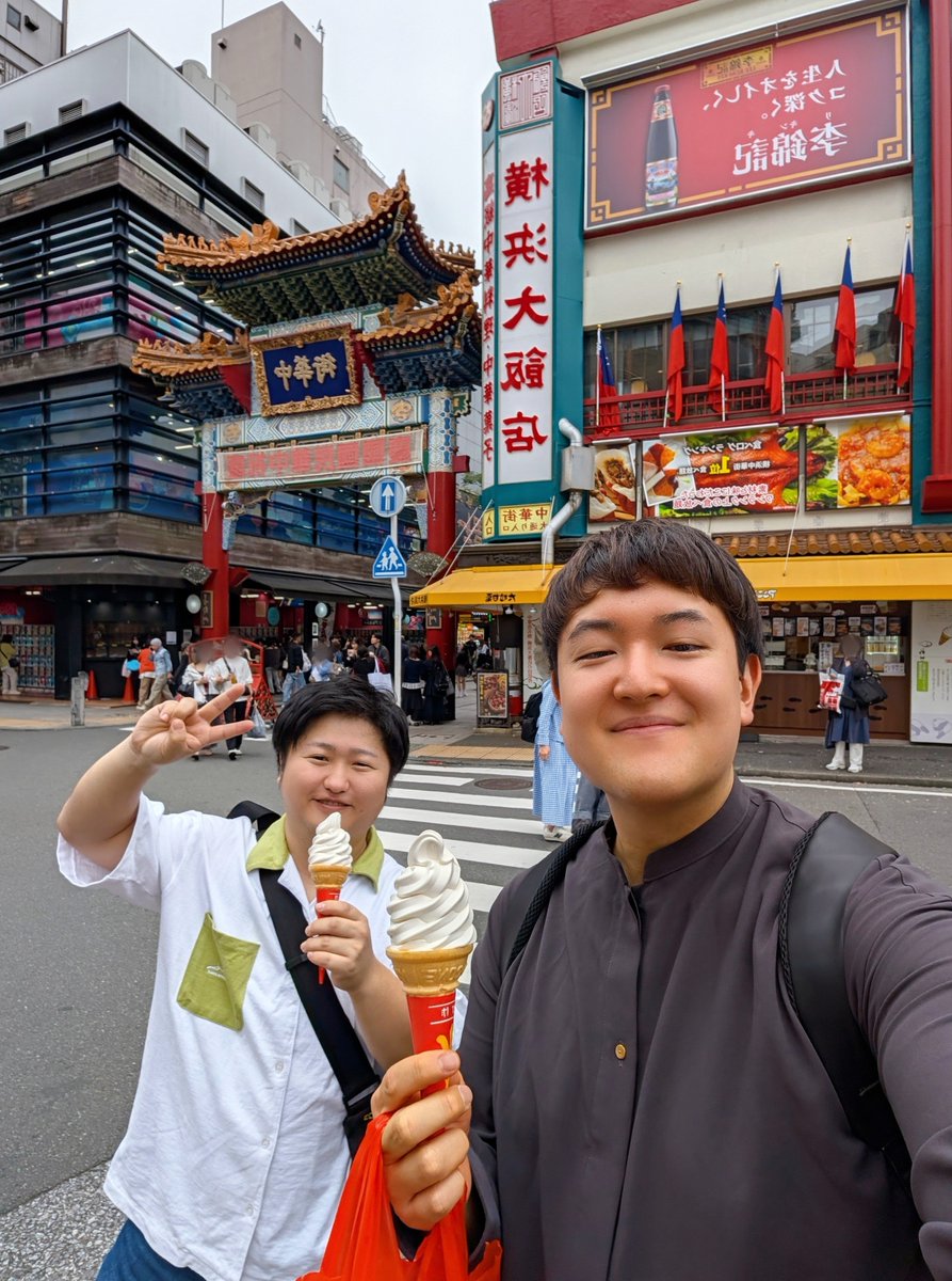 ryodesmaru's tweet photo. 横浜中華街おさんぽ🍦 https://t.co/5nqouSflnn