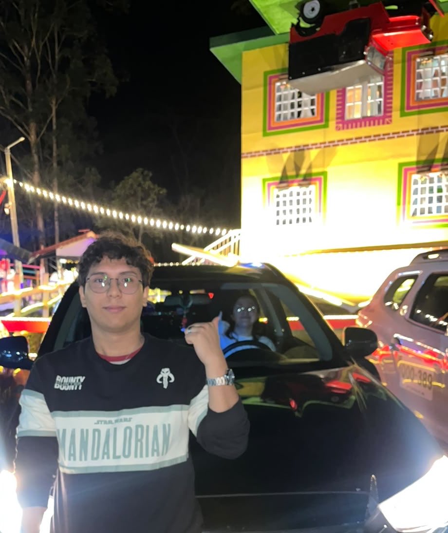 PeterBotache's tweet photo. Es como una casa pero al revés 🗣️🗣️ https://t.co/xcYfo363Pr