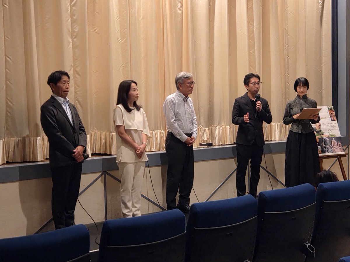 cinemaJandB's tweet photo. 「#マダム・ソワ・セヴェンヌ」絶賛上映中
昨日10/4日は ゲスト #横浜美術館 #長谷川珠緒 さん #横浜開港資料館 #西川武臣 館長 #細尾真生 プロデューサー #佐藤広一 監督 司会 #川﨑仁美 さんのトーク開催。ありがとうございました。
上映は10/16金まで予定。お見逃しなく！
https://t.co/YXgc0iIUp5 https://t.co/aQHLXTiTIp