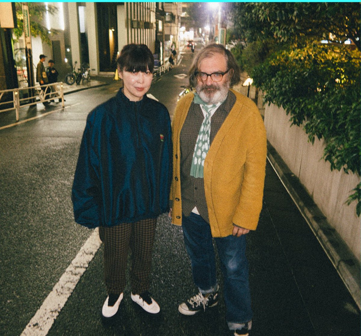 newemotions1's tweet photo. 前から関係は歴然だしこの写真を見た時に、ああこの偏屈ミュージシャンたちは今幸せなのだ、ということを凄く感じたんだけど式まで挙げるとは。特異なアーティスト同士の幸せな邂逅・・・ https://t.co/eIT5deheki